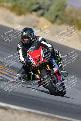 media/Dec-18-2022-SoCal Trackdays (Sun) [[8099a50955]]/Turn 10 (140pm)/